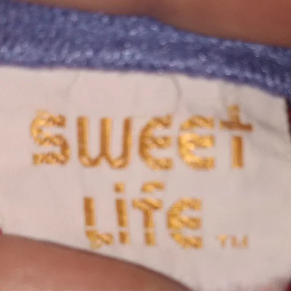 Red and blue embroidered patch work robe - Picture 4 of 8